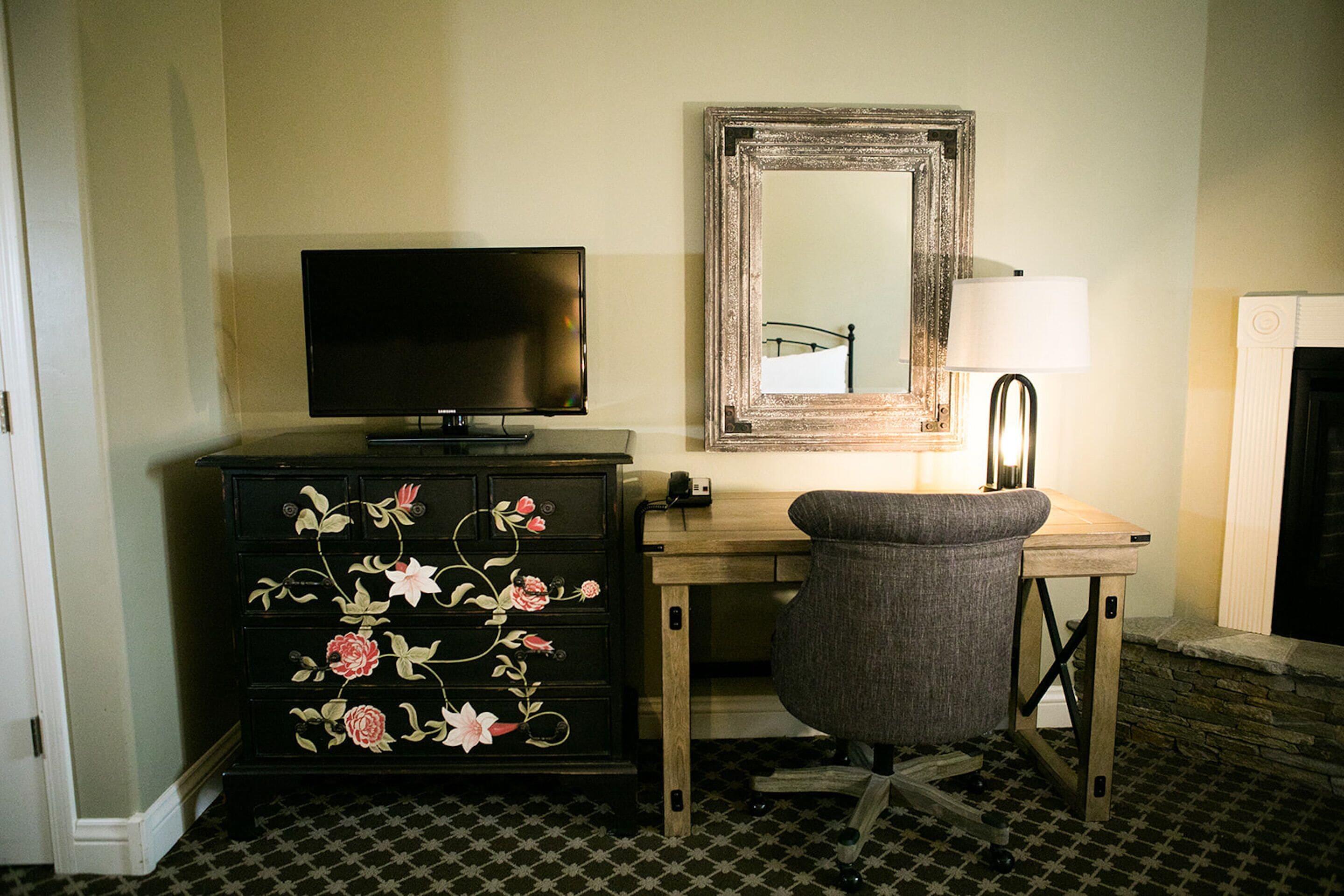 standard room, 2 queen beds, garden view | 1 bedroom, down duvets, desk, iron/ironing board