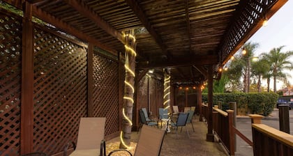 Hotel Vinea, a Travelodge by Wyndham