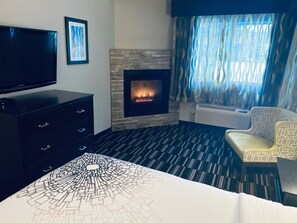 Deluxe Room, 1 King Bed, Non Smoking, Fireplace | Pillow-top beds, individually furnished, blackout curtains - La Quinta Inn by Wyndham Steamboat Springs (Steamboat Springs)
