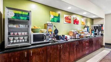 Free daily buffet breakfast