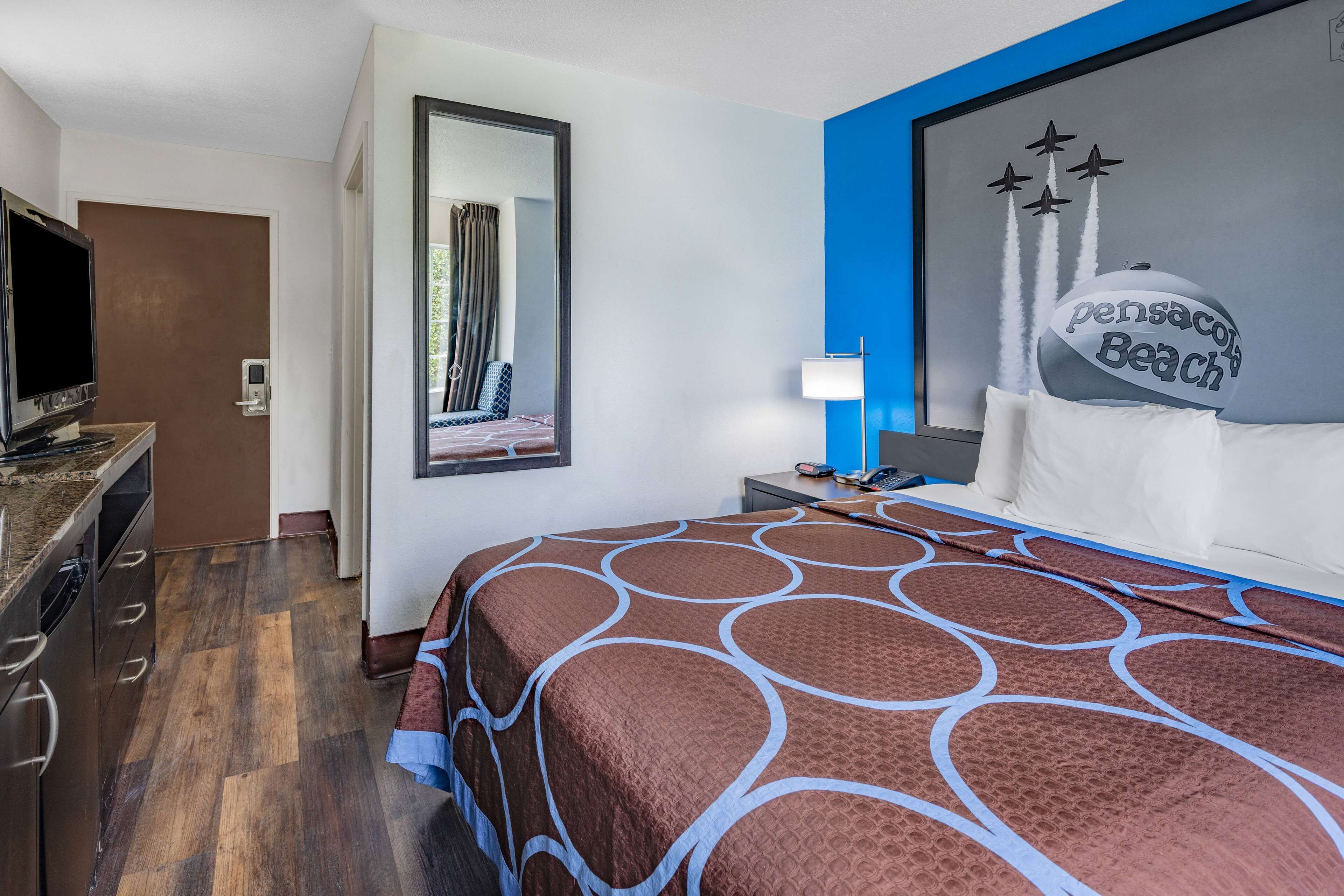 Foto - Super 8 by Wyndham Pensacola