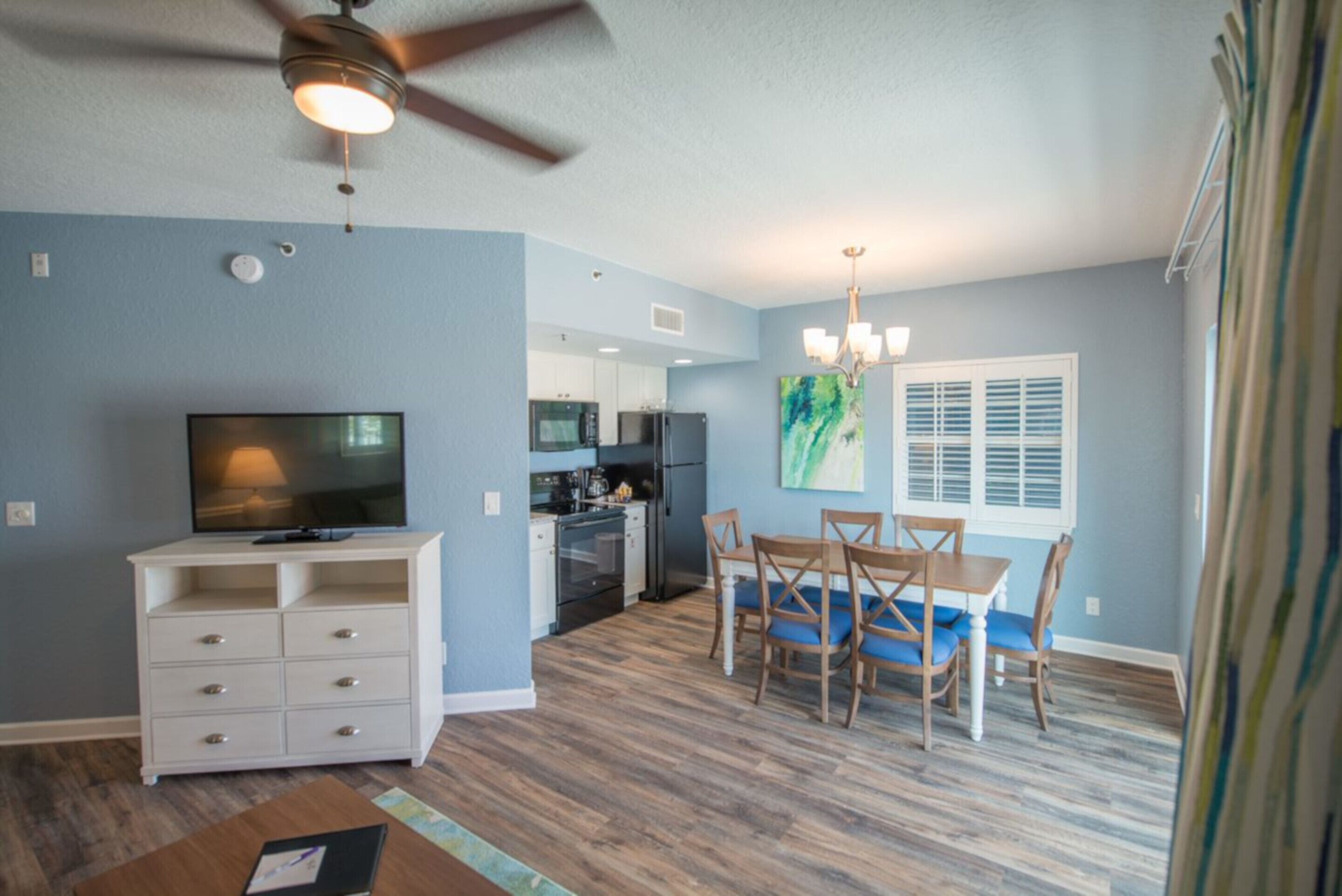 suite, non smoking, oceanfront | private kitchen | microwave, coffee/tea maker, toaster, blender