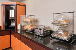 Free daily buffet breakfast 