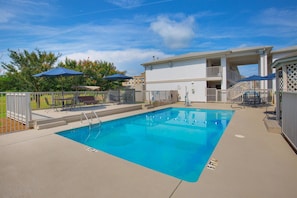 季節性室外游泳池