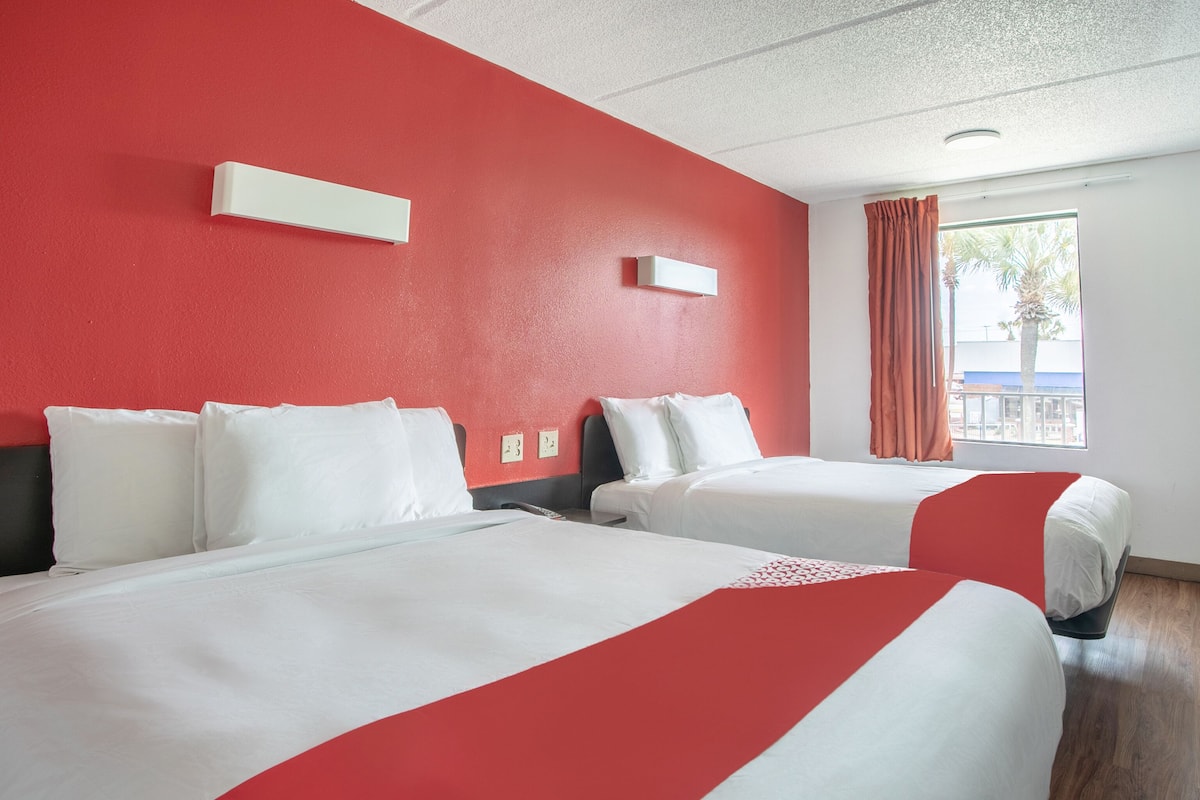 Desk, iron/ironing board, free WiFi, bed sheets