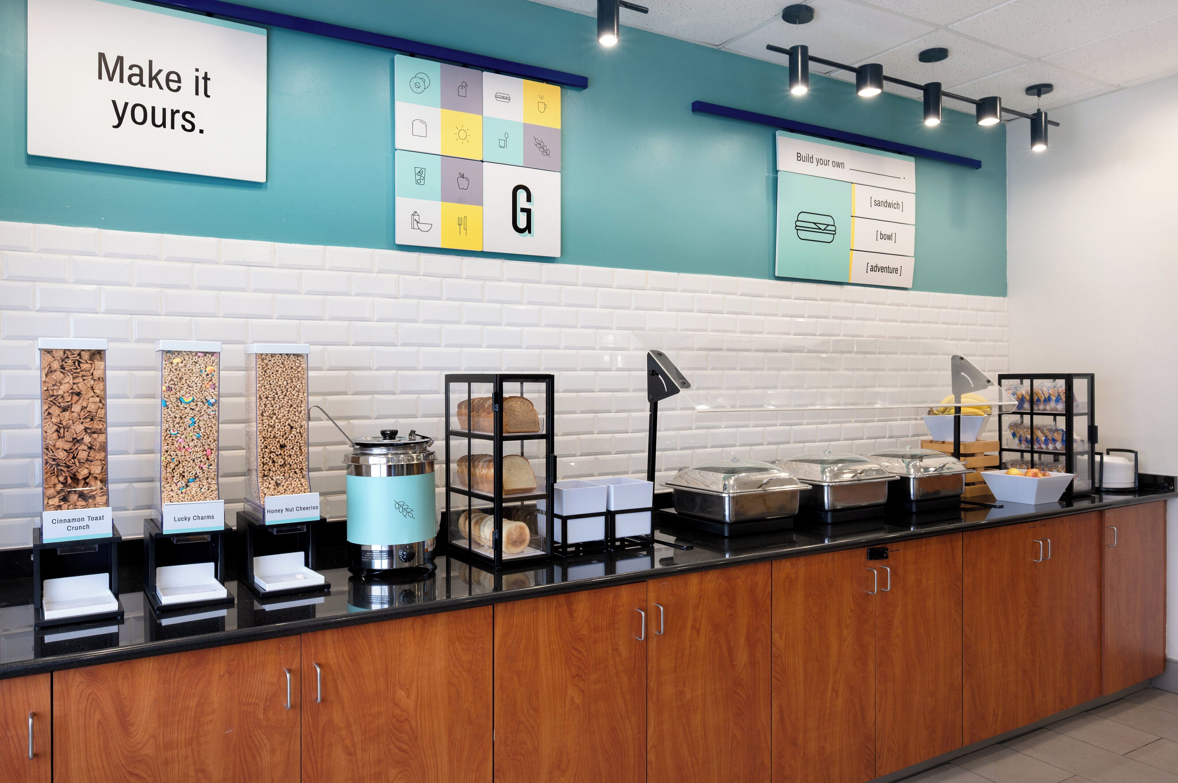 free daily continental breakfast