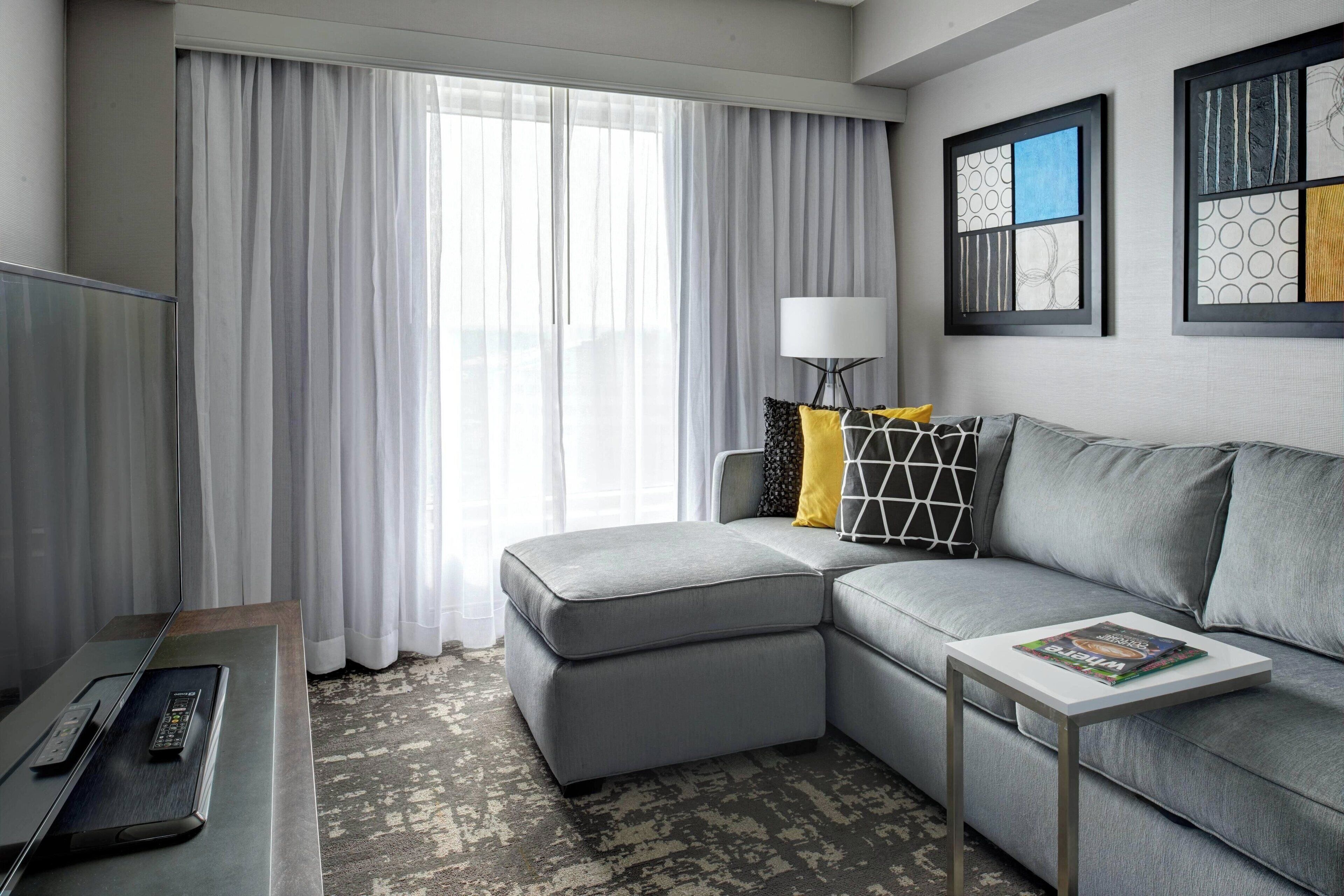 1 bedroom, premium bedding, pillow-top beds, desk