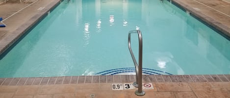 Piscine intérieure