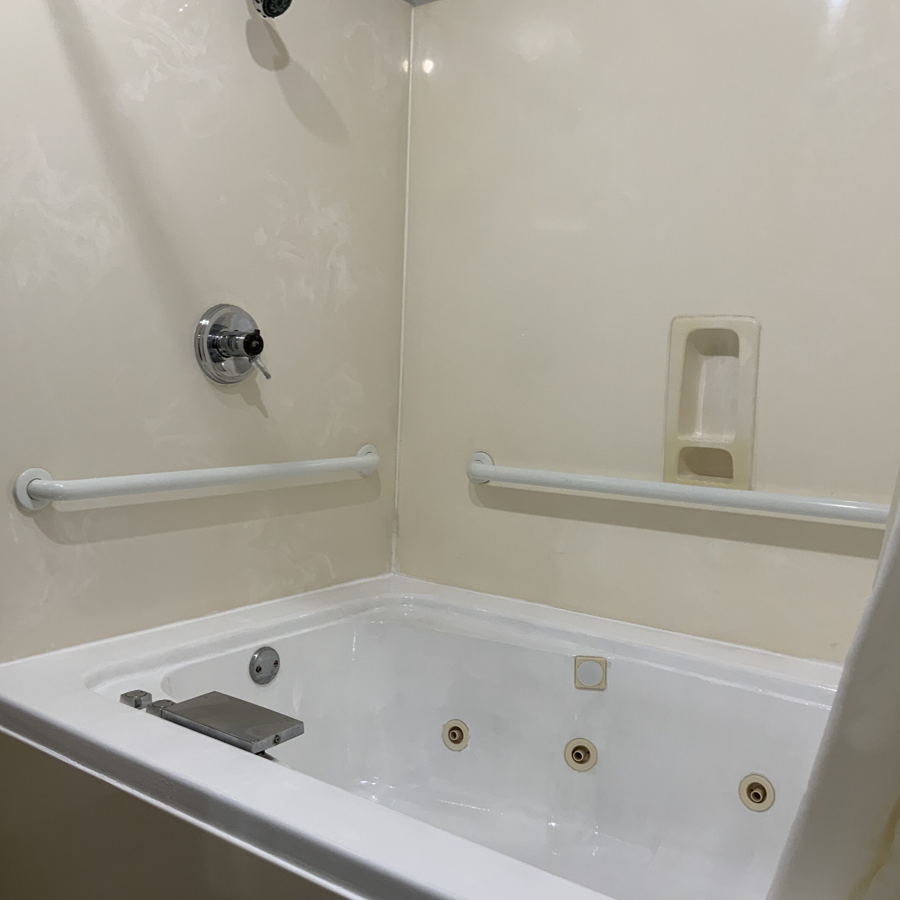 Foto - Quality Inn & Suites University-Airport