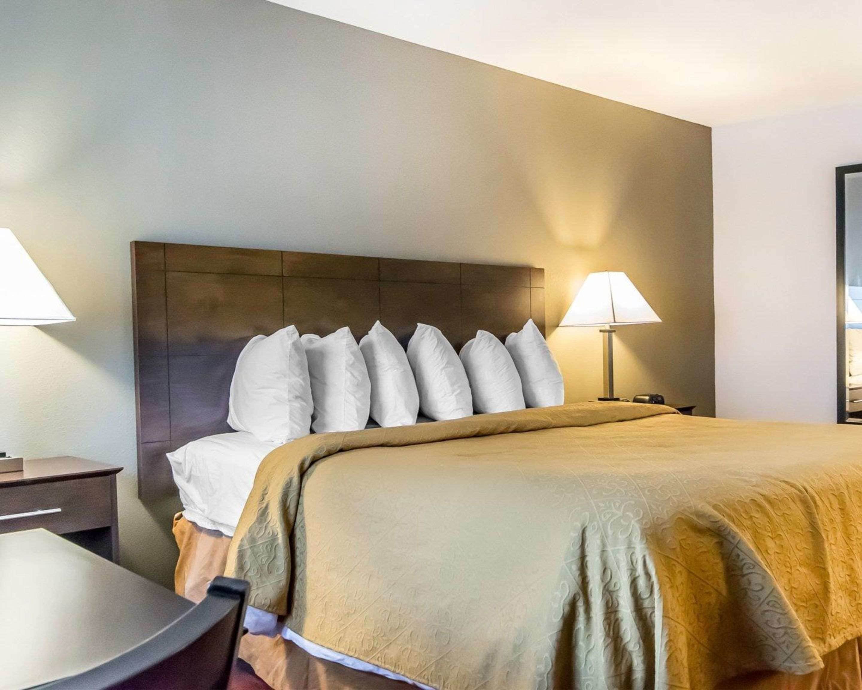 Foto - Quality Inn & Suites University-Airport