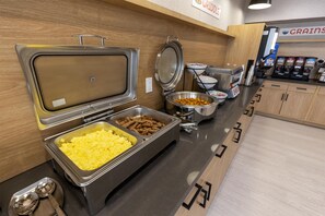 Desayuno completo incluido todos los días