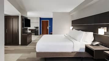 Suite, 1 King Bed, Roll-in Shower (Communications) | In-room safe, desk, iron/ironing board, free cots/infant beds