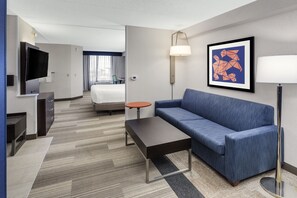 Coffres-forts dans les chambres, bureau, fer et planche à repasser