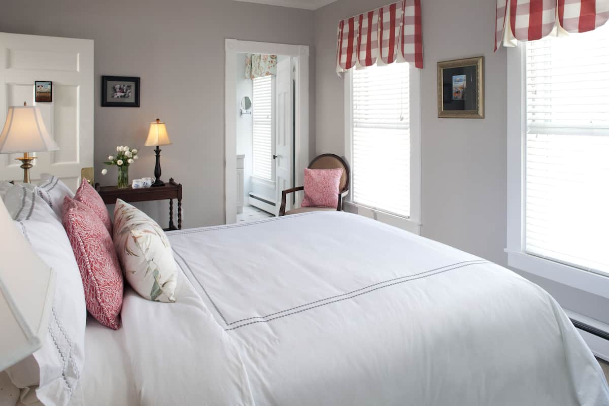 Comfort kamer, 1 queensize bed, open haard | Luxe beddengoed, individueel gedecoreerd, individueel gemeubileerd