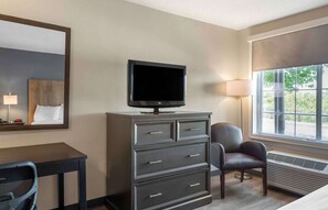 Premium-Studio, 1 Queen-Bett, Nichtraucher | Schreibtisch, laptopgeeigneter Arbeitsplatz, Bügeleisen/Bügelbrett