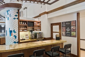 Lounge - Hyatt Place Boston/Medford (Medford)