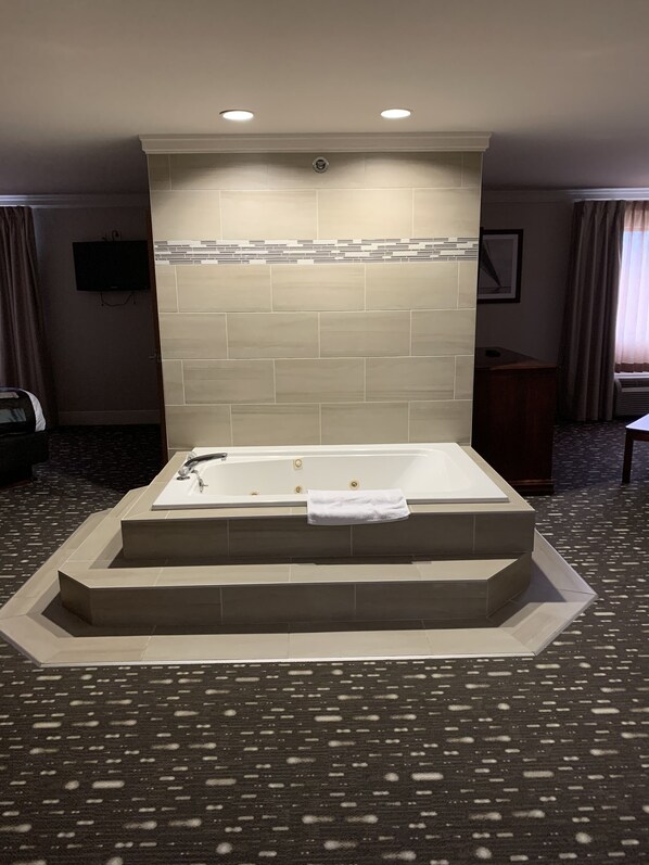 Presidential Suite, 1 King Bed with Sofa bed, Non Smoking | Living area | Flat-screen TV, video game console, pay films