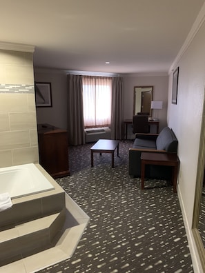 Presidential Suite, 1 King Bed with Sofa bed, Non Smoking | Living area | Flat-screen TV, video-game console, pay movies - Wingate by Wyndham Brighton (Brighton)