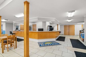 Lobby - Days Inn by Wyndham Imlay City (Imlay City)