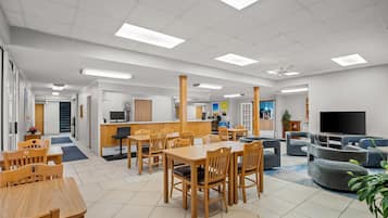 Desayuno para llevar incluido todos los días