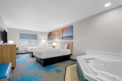 Days Inn by Wyndham Imlay City