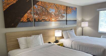 Days Inn by Wyndham Imlay City