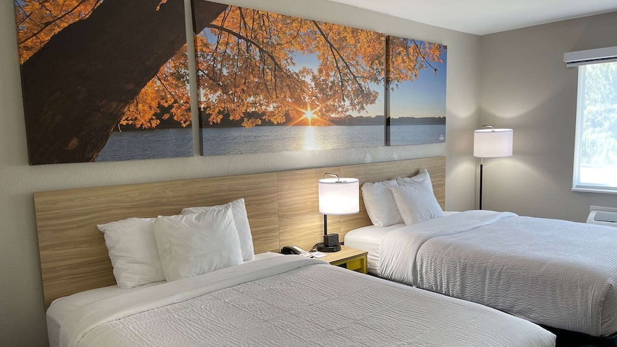 Days Inn by Wyndham Imlay City