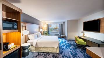 Room, 1 King Bed | Desk, laptop workspace, blackout curtains, iron/ironing board