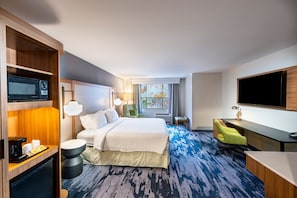 Room, 1 King Bed | Desk, laptop workspace, blackout drapes, iron/ironing board - Fairfield Inn & Suites by Marriott St. Louis Chesterfield (Chesterfield)