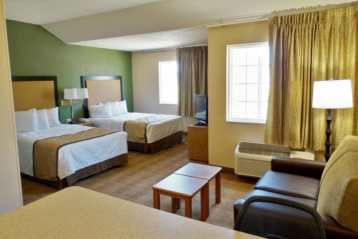 Desk, blackout curtains, iron/ironing board, free WiFi
