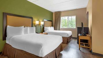 Desk, blackout drapes, iron/ironing board, free WiFi