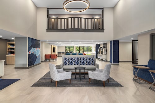 Holiday Inn Express Fayetteville – Fort Bragg by IHG