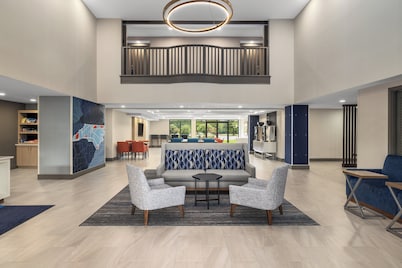 Holiday Inn Express Fayetteville – Fort Bragg by IHG