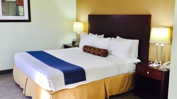 Suite, 1 King Bed, Non Smoking, Kitchenette (with Sofabed)