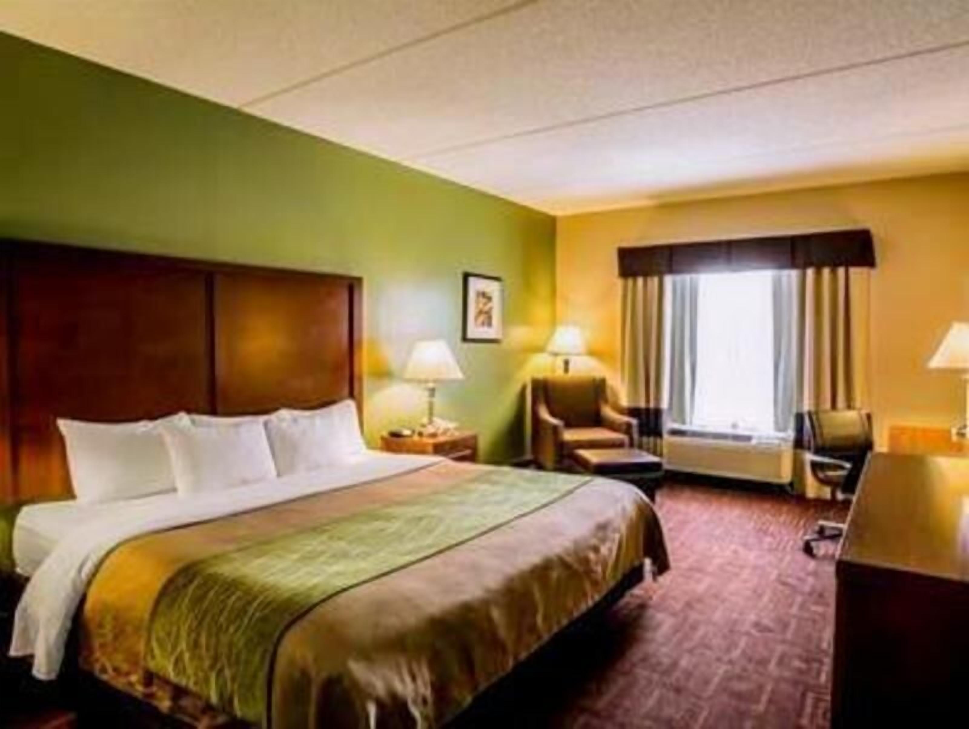 Desk, blackout curtains, iron/ironing board, free cots/infant beds