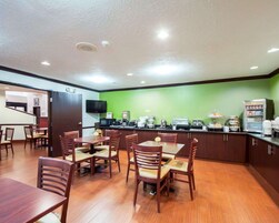 Free daily buffet breakfast