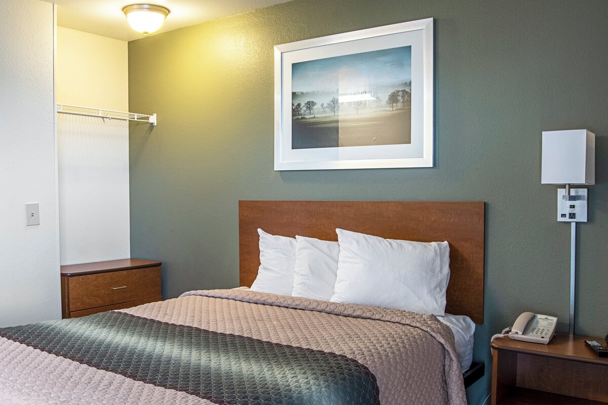 Estudio, 1 cama de matrimonio, no fumadores | Cortinas opacas, wifi gratis, ropa de cama