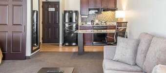 匹茲堡延長期套房飯店