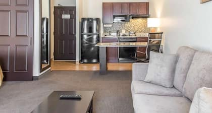 MainStay Suites Pittsburgh Airport