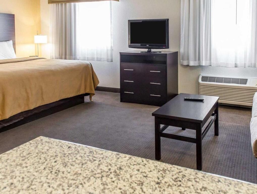 Desk, blackout curtains, iron/ironing board, free WiFi