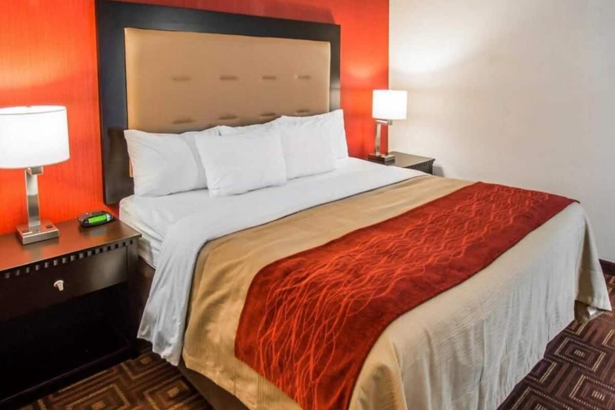 In-room safe, desk, blackout drapes, iron/ironing board