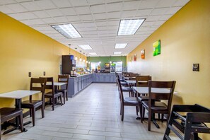 Desayuno buffet incluido todos los días