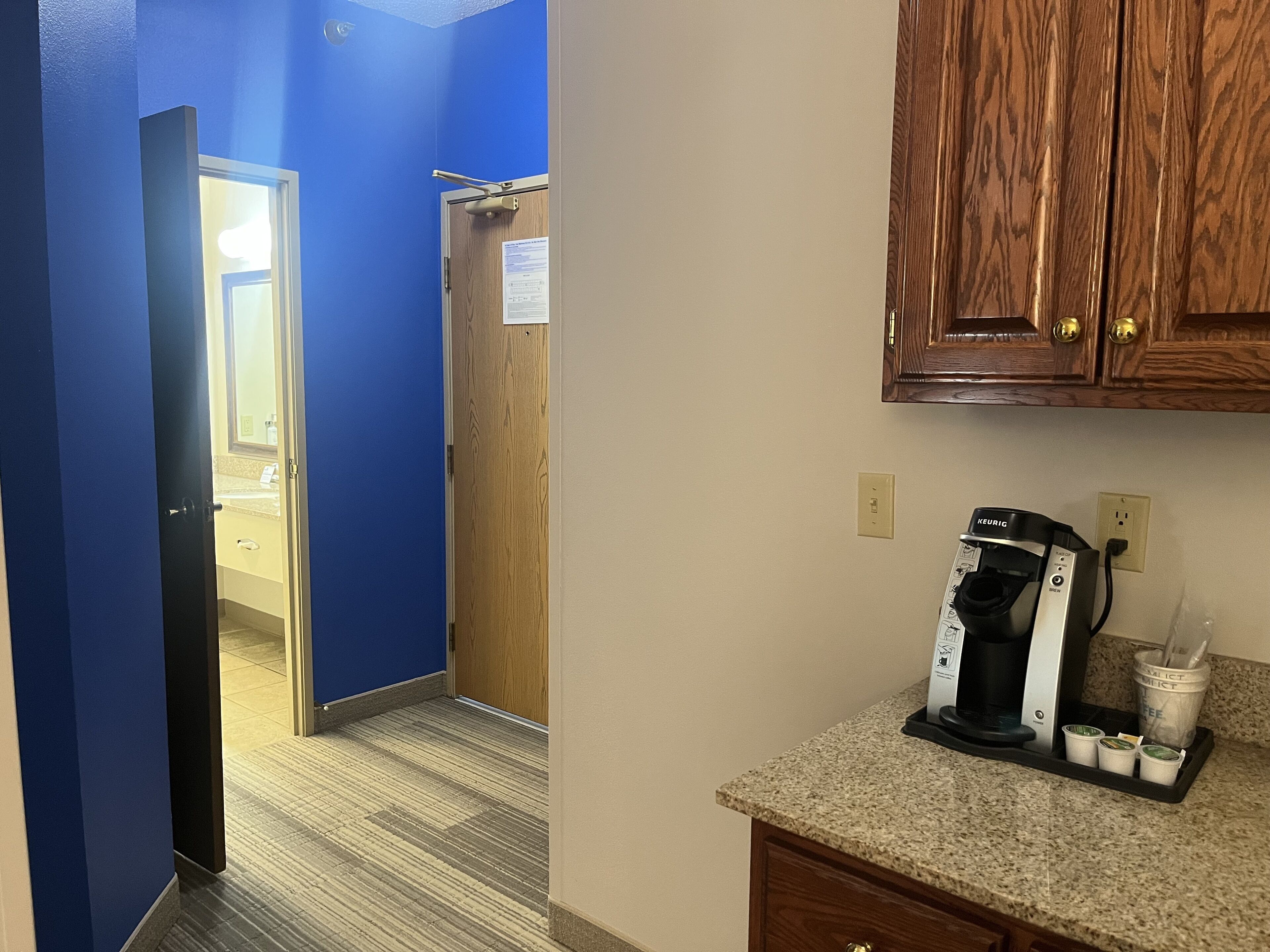 suite, 1 king bed with sofa bed (dining) | 1 bedroom, desk, blackout curtains, iron/ironing board