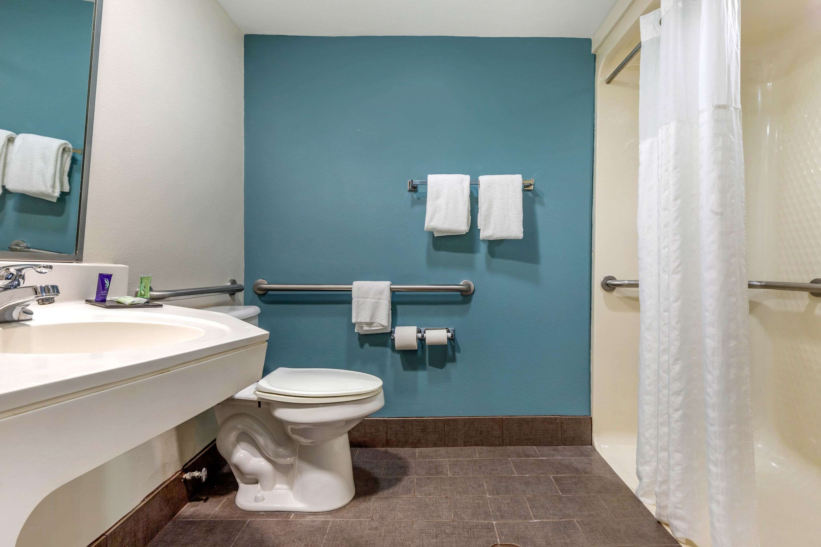 room, 1 queen bed, accessible, non smoking | desk, laptop workspace, iron/ironing board, free cots/infant beds