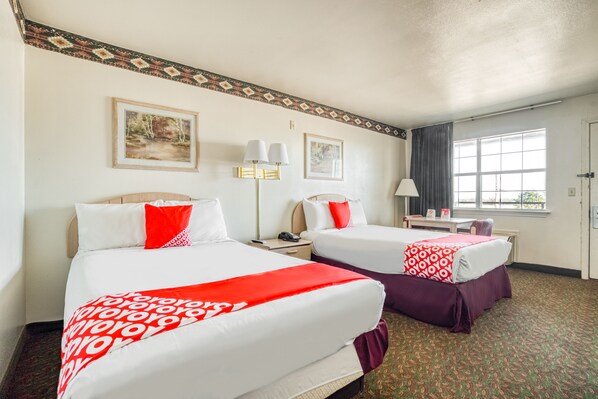 办公桌、熨斗/熨衣板、免费 WiFi、床单