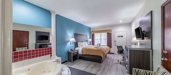 Quality Inn & Suites Canton