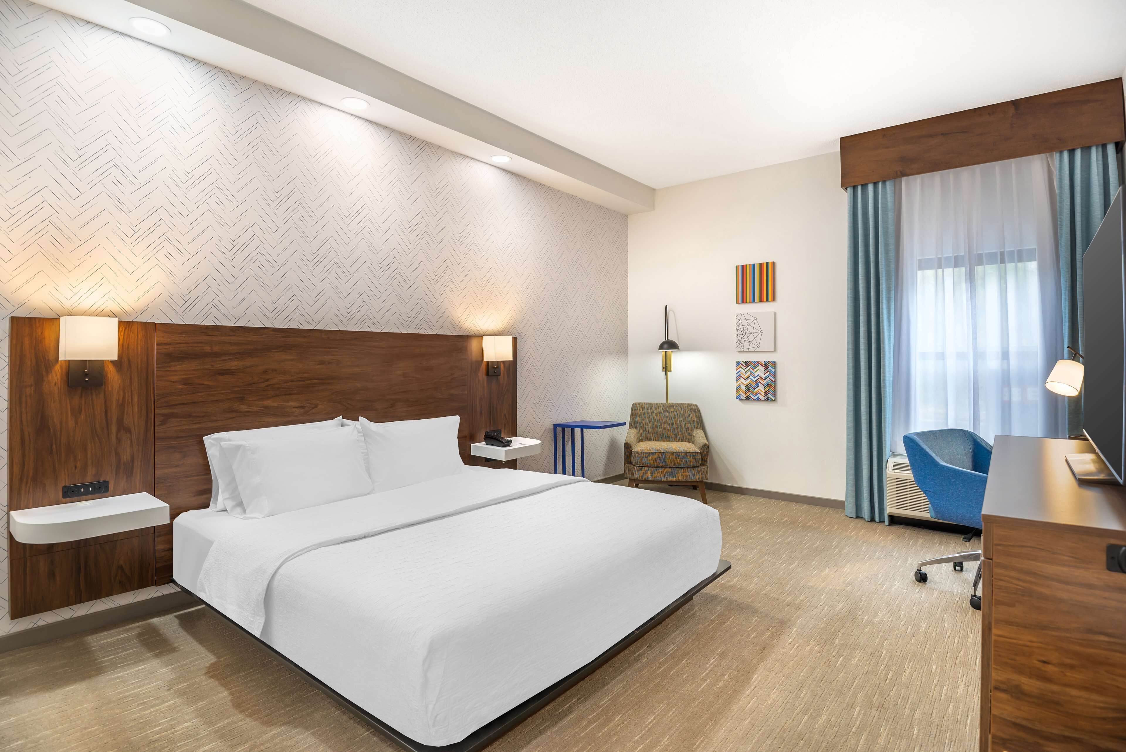 42-inch lcd tv with cable channels, tv