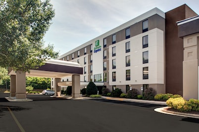 Holiday Inn Express Richmond-Mechanicsville, an IHG Hotel