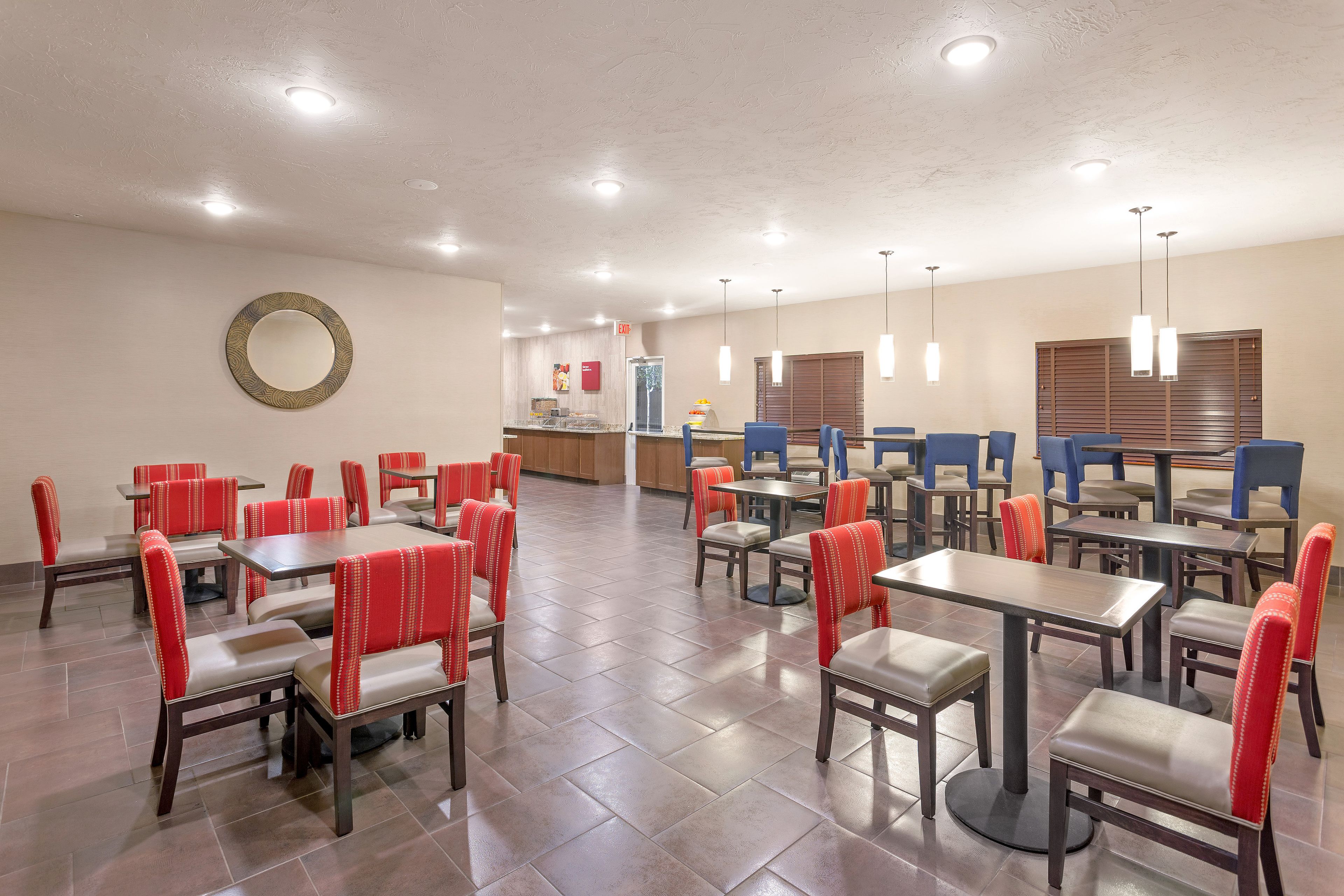 free buffet breakfast