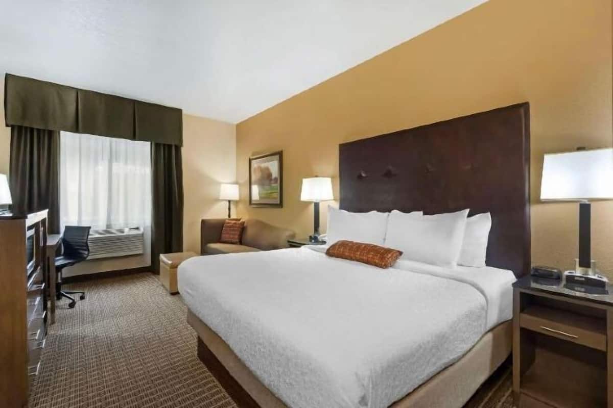 Bureau, espace de travail pour ordinateurs portables